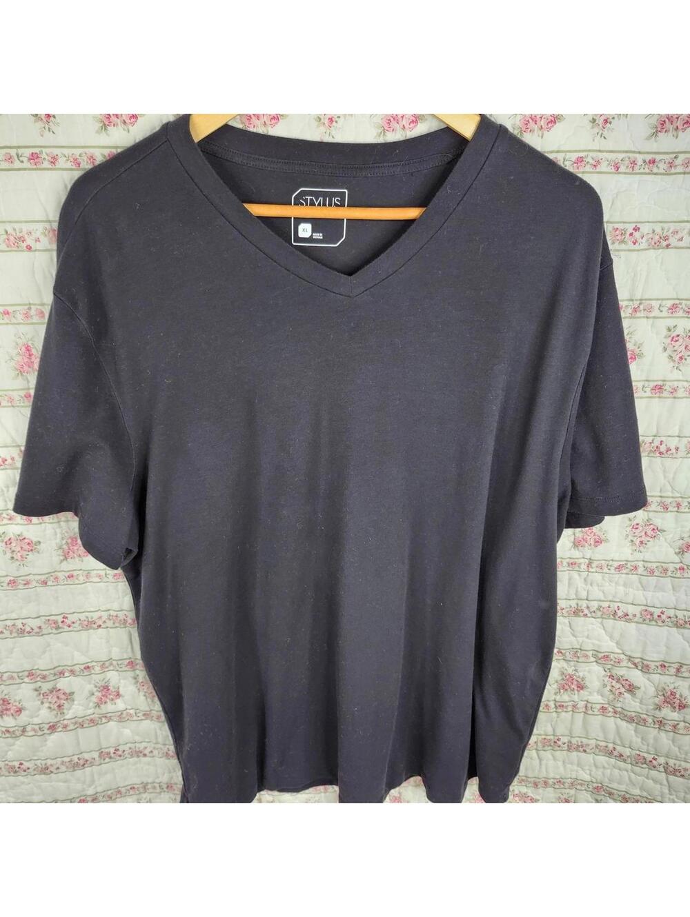 Stylus Women's Black V-Neck Short Sleeve T-Shirt XL